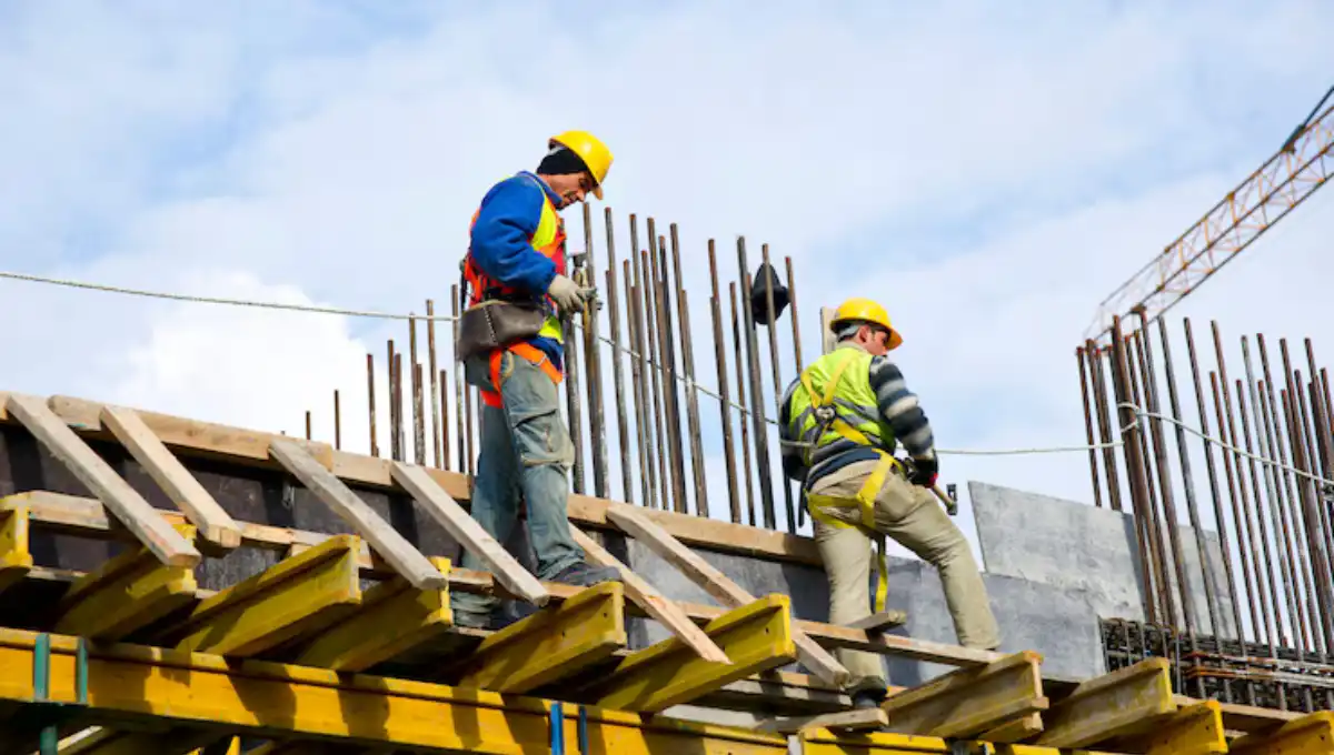 Advantages of Hiring Local Contractors for Construction